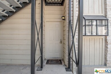 1013 Chestnut St unit A2, San Marcos, TX 78666 - photo 2