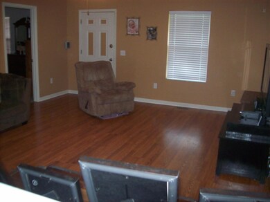 209 Edgeview Dr, Shelbyville, TN 37160 - photo 6