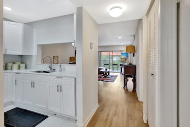 1200 SW 124th Terrace unit 404O, Pembroke Pines, FL 33027 - photo 3