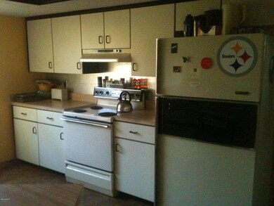 NICE KITCHEN