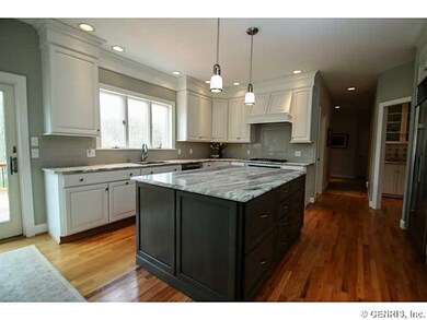 Kitchen. STUNNING Remodeled Kitchen w/Custom Overs