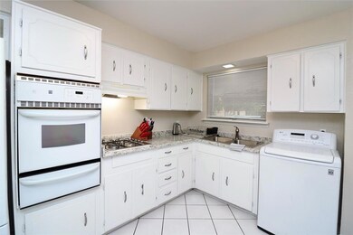 5009 Roberta Dr, North Richland Hills, TX 76180 - photo 5