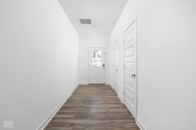 6831 Orchard Run Cir, Whitestown, IN 46075 - photo 2