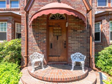 206 Crosby St, Arlington, MA 02474 - photo 5