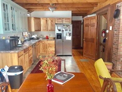 521 Crestwood Rd, Lyndonville, VT 05851 - photo 3