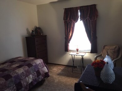 1013 N Henrietta St, Effingham, IL 62401 - photo 6