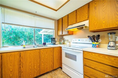 1300 Easthills Terrace, East Wenatchee, WA 98802 - photo 3