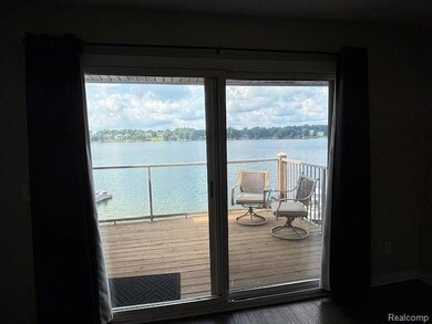 1924 Klingensmith Rd unit 72C, Bloomfield Hills, MI 48302 - photo 4