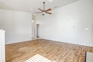 813 Frederico Blvd, Belen, NM 87002 - photo 3