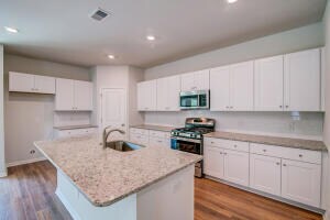 565 Spanish Wells Rd, Summerville, SC 29486 - photo 4