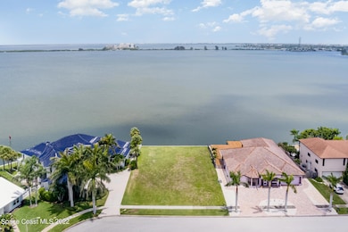 275 Andros Ave, Cocoa Beach, FL 32931