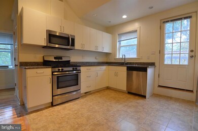 115 Walnut Ave unit 3, Ardmore, PA 19003 - photo 4