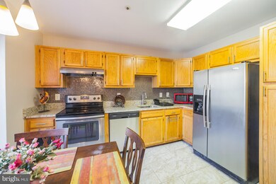 13110 Silver Maple Ct, Bowie, MD 20715 - photo 6