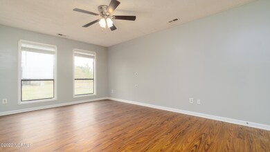 516 E Springhill Terrace, Jacksonville, NC 28546 - photo 6