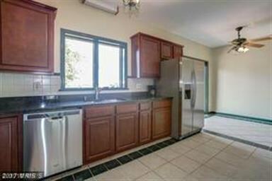 14465 Jasmine Ct, Swan Point, MD 20645 - photo 3