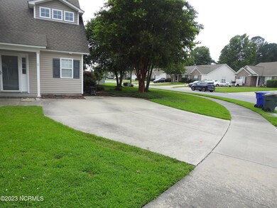 2553 Saddleback Dr unit B, Winterville, NC 28590 - photo 3