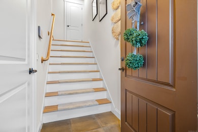 19 Thermos Ave unit 7, Norwich, CT 06360 - photo 2