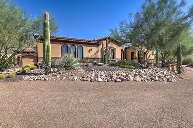 3719 N Canyon Crest Pl-7
