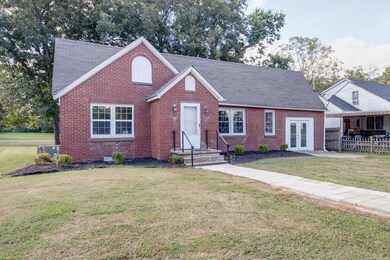 101 Carlisle Ave, Shelbyville, TN 37160 - photo 2