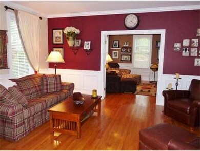 11 Berkshire Dr, Franklin, MA 02038 - photo 4