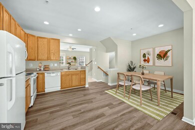 9424 Chessie Ln, Columbia, MD 21046 - photo 3