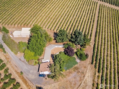 2018 Steele Rd, the Dalles, OR 97058 - photo 4