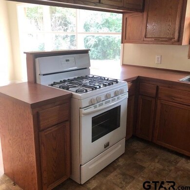 1409 1409 Pettit, Tyler, TX 75701 - photo 6