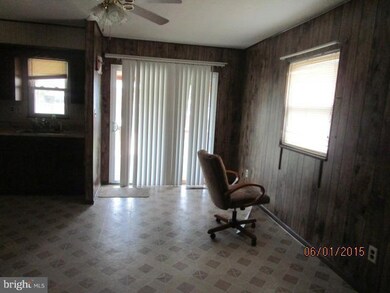 3632 Benson Ave, Halethorpe, MD 21227 - photo 4