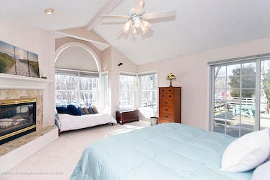 1234 Wild Cherry 5 Master bedroom (3)