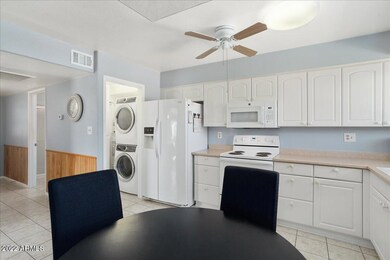 10-10309 W Peoria Ave