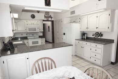 11b-Kitchen