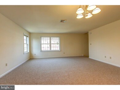 27 Green St unit 3, Souderton, PA 18964 - photo 2