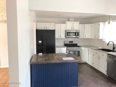 8501 Hidden View Ct, Anchorage, AK 99504 - photo 4