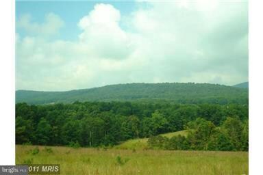 436 Apple Harvest Dr, Glengary, WV 25421 - photo 2