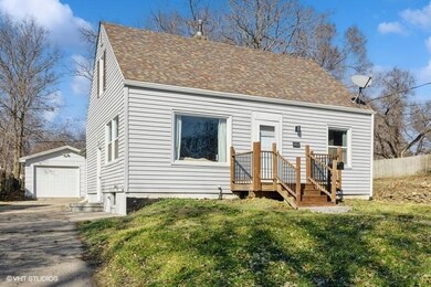 1411 Clinton Ave, Des Moines, IA 50313 - photo 2
