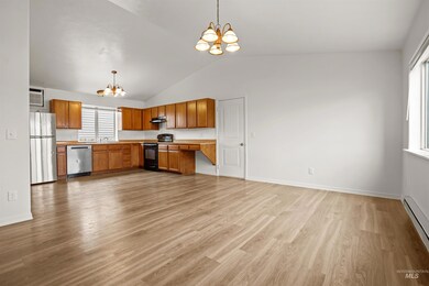 1731 and 1733 O St, Heyburn, ID 83336 - photo 4