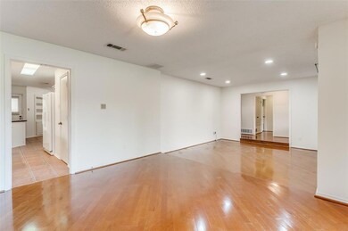 4209 Capilla St, Fort Worth, TX 76133 - photo 7