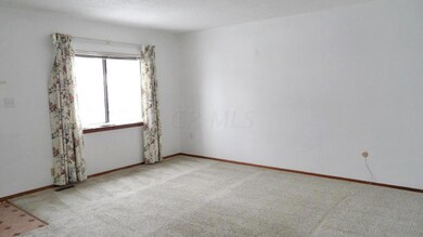 03-Living Room