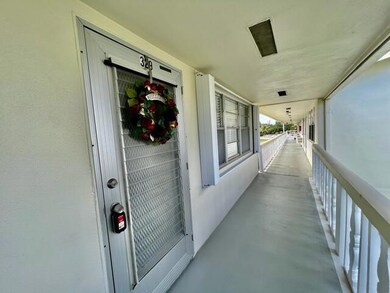 329 Camden N, West Palm Beach, FL 33417 - photo 6