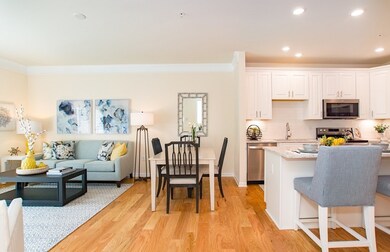 2205 Pennington Dr unit 205, Walpole, MA 02081 - photo 4