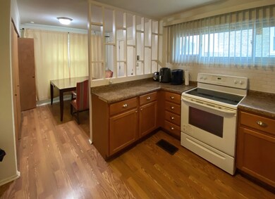 903 Bristol Ave, Westchester, IL 60154 - photo 5