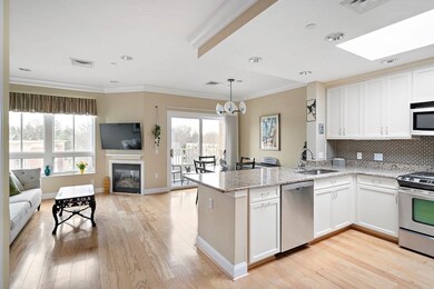 Hammonswood at Chestnut Hill unit EPH15, Chestnut Hill, MA 02467 - photo 5