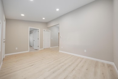 804 S Ashburton Rd, Columbus, OH 43227 - photo 4