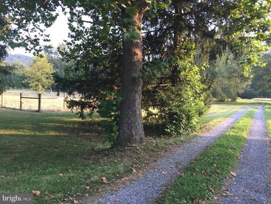 11 Streamside Ln, Oley, PA 19547 - photo 3