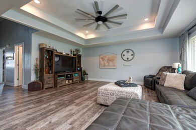 1690 E Pea Ridge Dr, East Republic Township, MO 65738 - photo 6