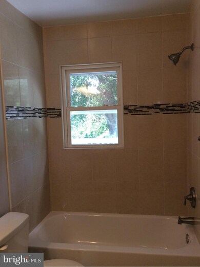 5210 Varnum St, Bladensburg, MD 20710 - photo 7