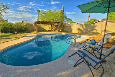 _pool-4