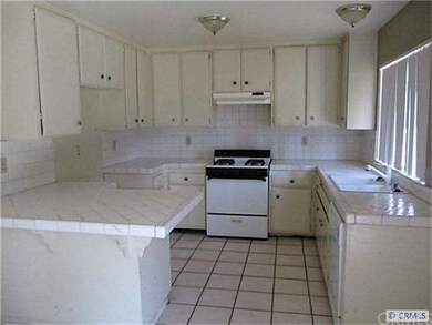 8210 Kitchen