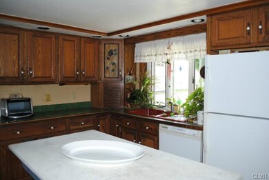 1209 Clearfield Rd, Nazareth, PA 18064 - photo 3