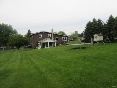 4641 Pine Dr, Nazareth, PA 18064 - photo 2